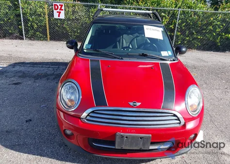 2013 Mini Hardtop Cooper из США, поврежденный, VIN WMWSU3C50DT544036